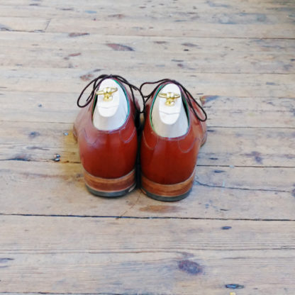 derby shoe heels