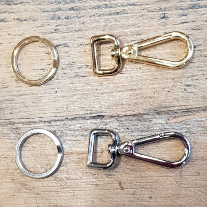 Key fob clam clasp and keyring