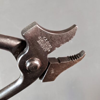 Berg pliers teeth detail
