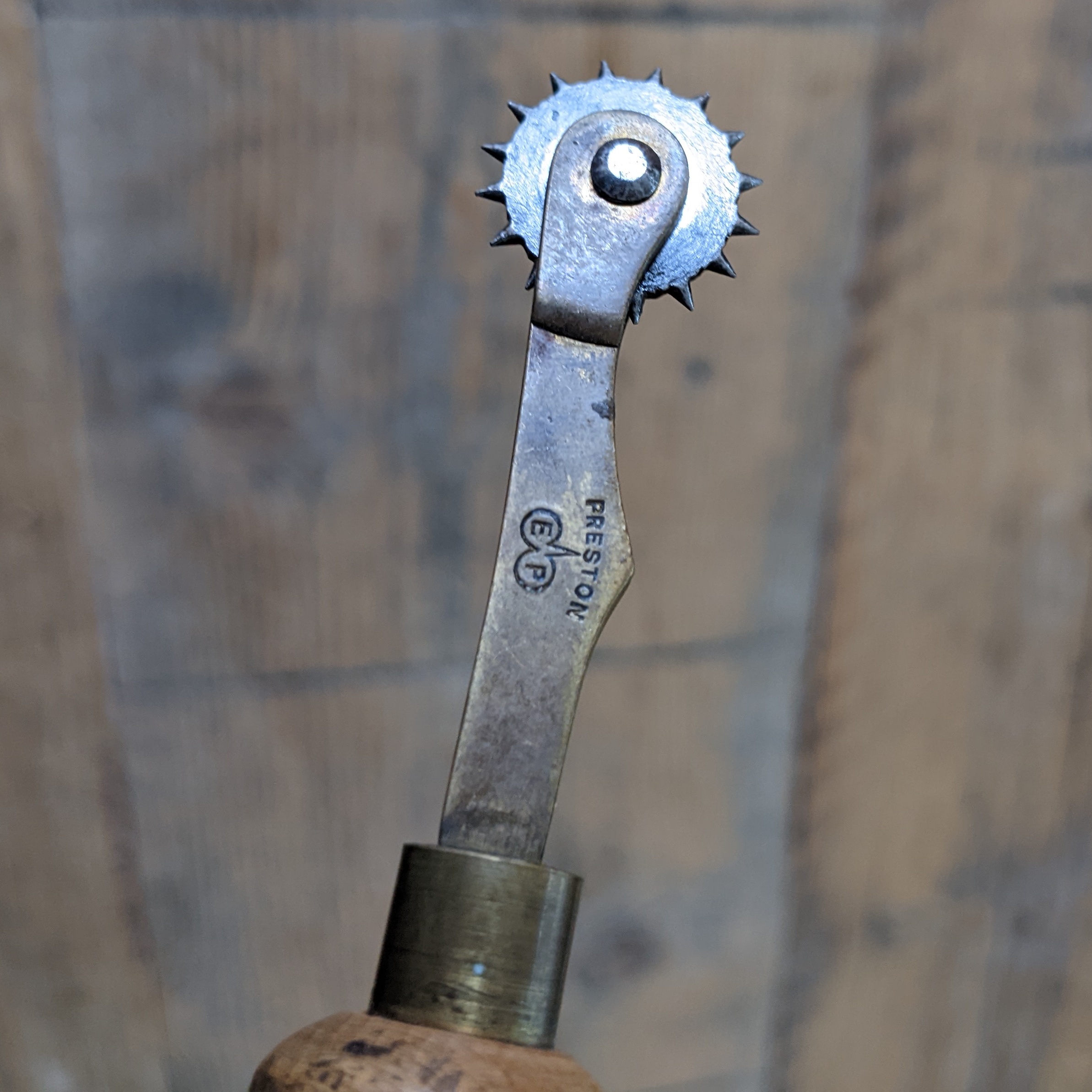 stitch marker for markingn the stitches on leather