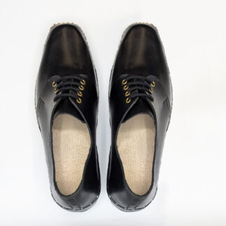 black clogs