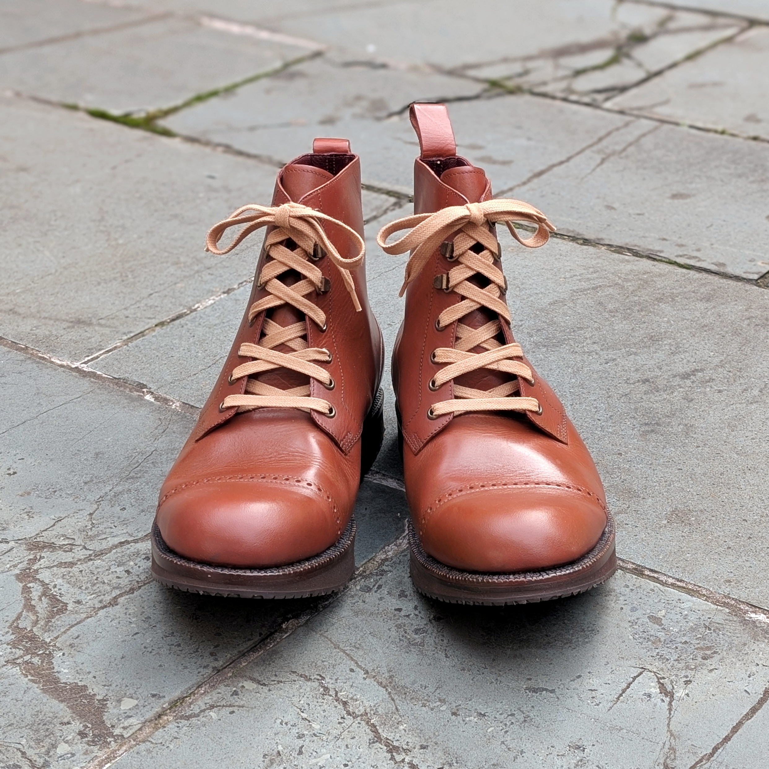 custom booot with rocker sole