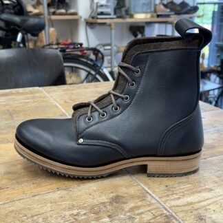 Owler Tor Boot