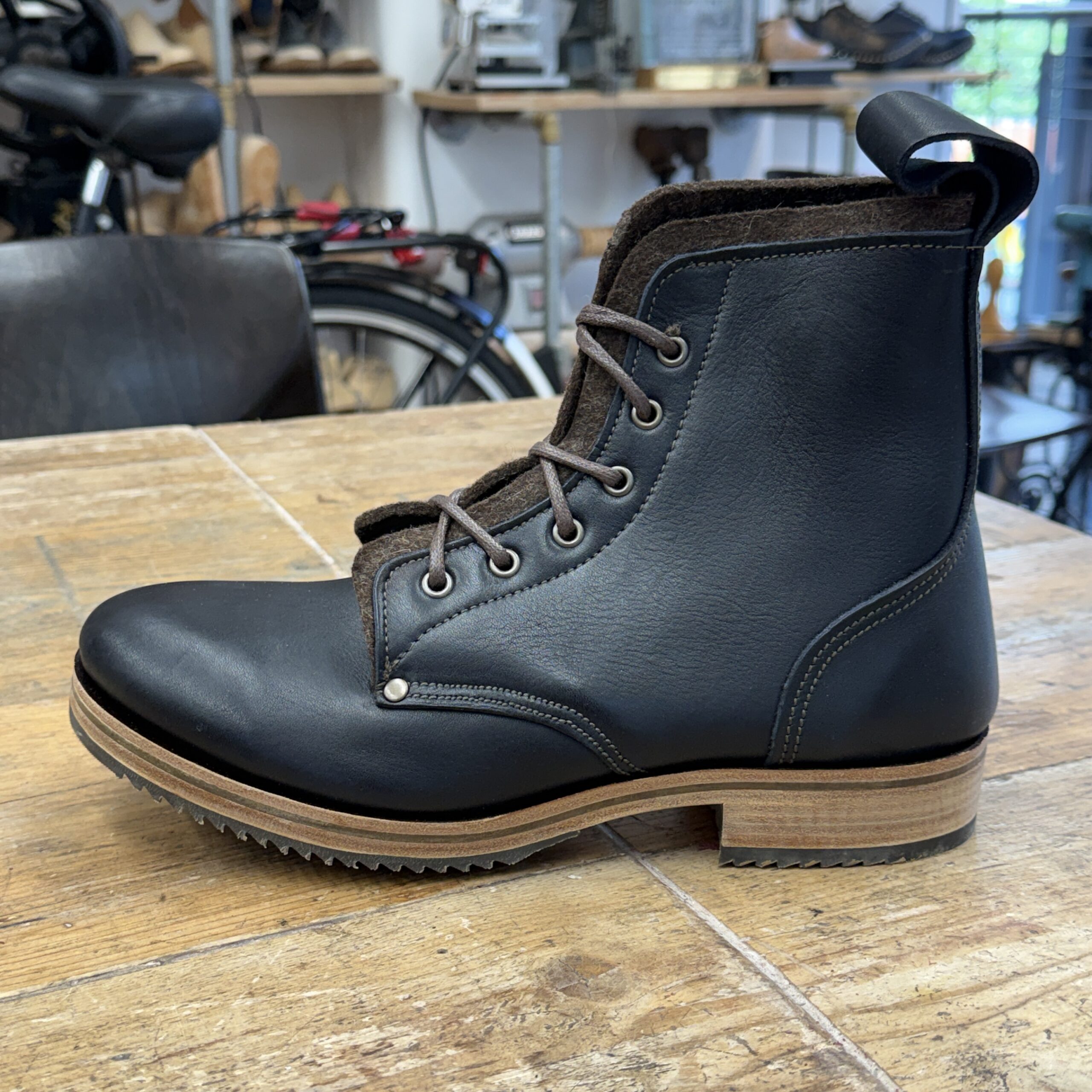 Owler Tor Boot