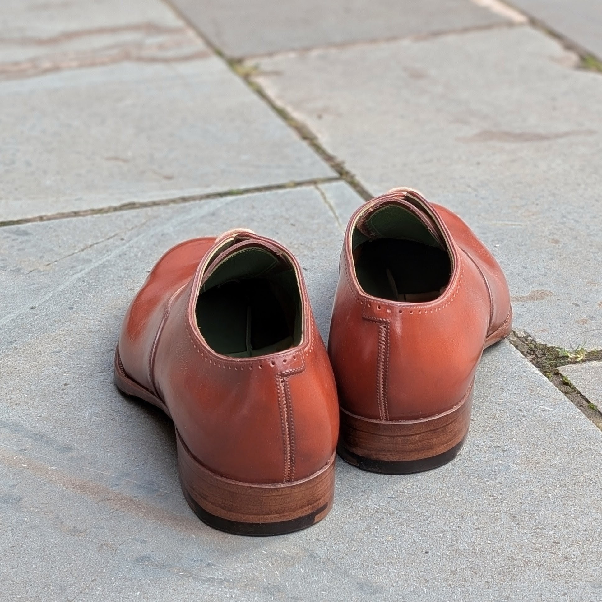 oxford shoe back detail