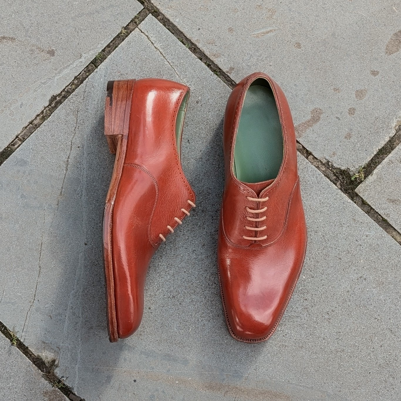 bespoke oxford shoe detail